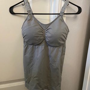 Kindred Bravely Nursing Tank sm-busty, never worn